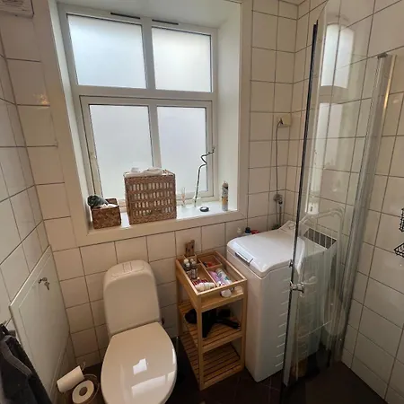 Cozy Gem In The Heart Of Lägenhet
