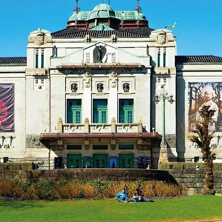 Cozy Gem In The Heart Of Apartament Bergen